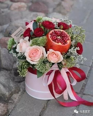 中秋花禮，果然會玩 當傳統佳節遇上創意花卉消費